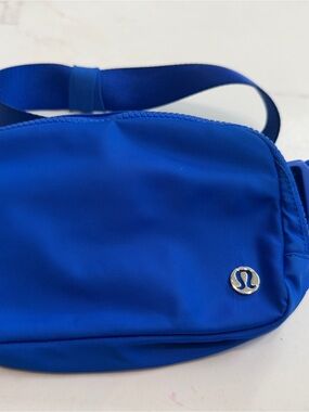 Lululemon Everywhere Belt Bag 1L Blue Crossbody Waist Bag